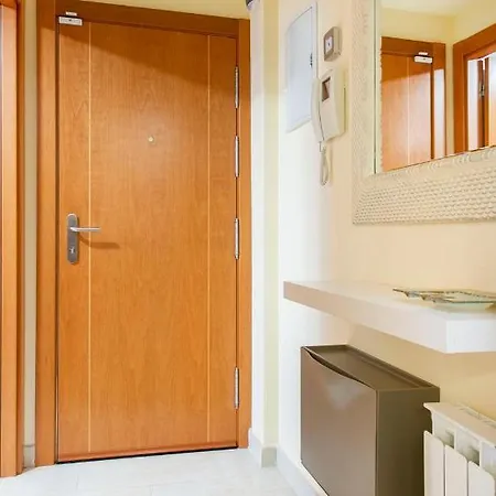 De Un Solo Ambiente Con Terraza Y Piscina Y Apartment Tossa de Mar